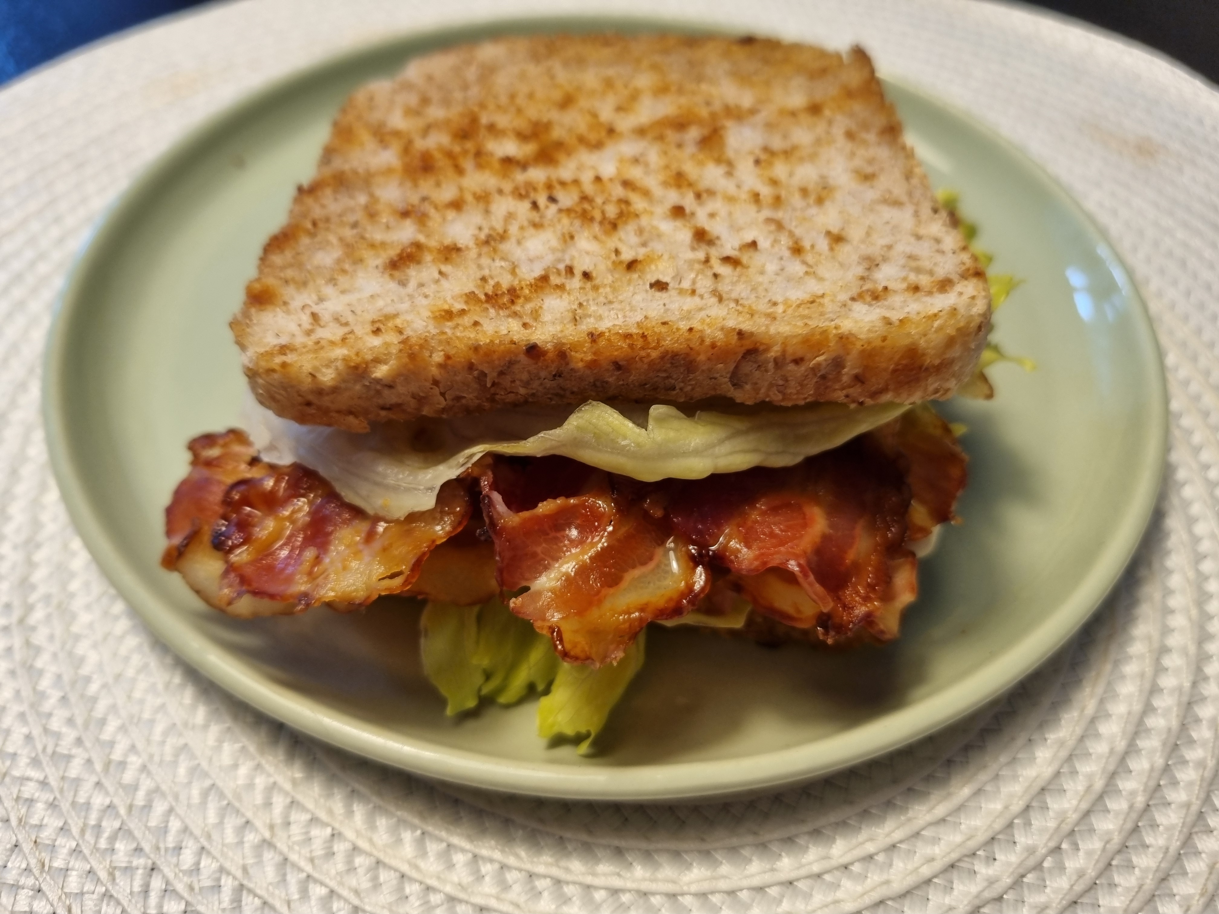 BLT